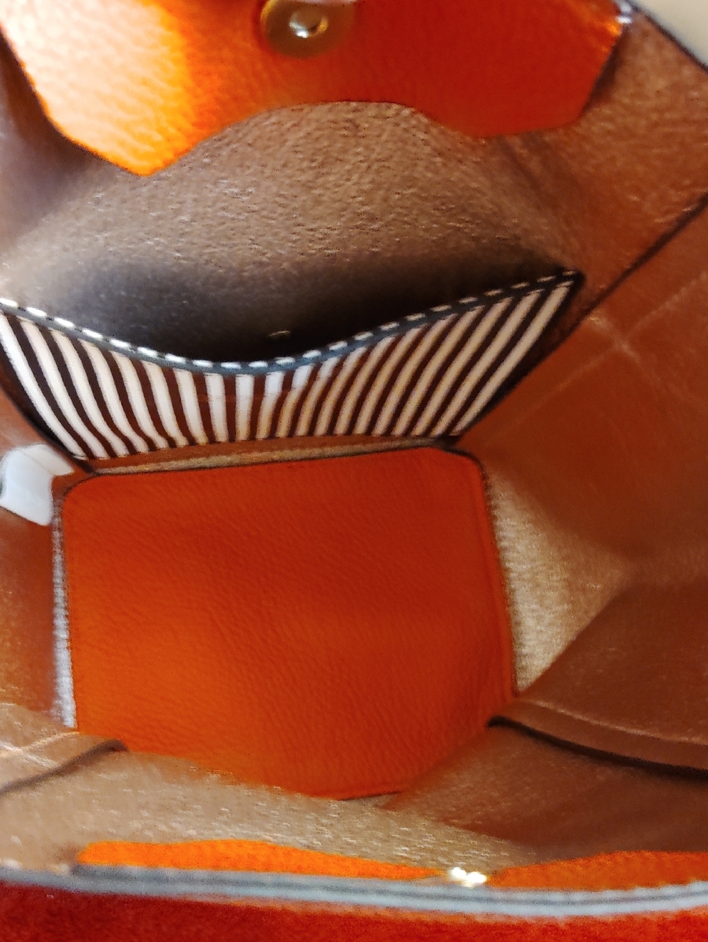 Henri Bendel Orange Leather Crossbody Tote Bag with Removable Strap - Picture 3 of 12